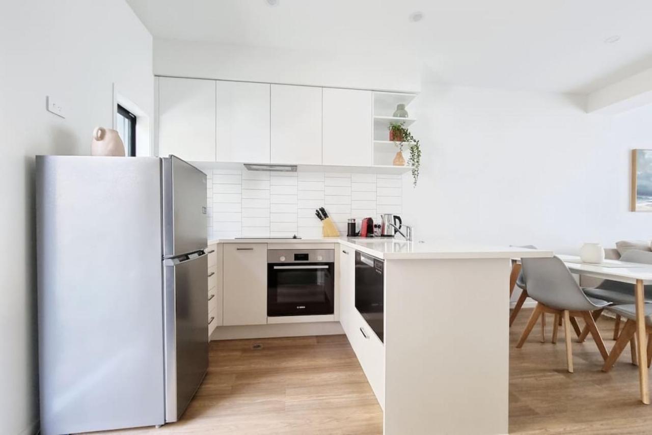 오클랜드 Huntington Townhouse With Patio And Parking 빌라 외부 사진
