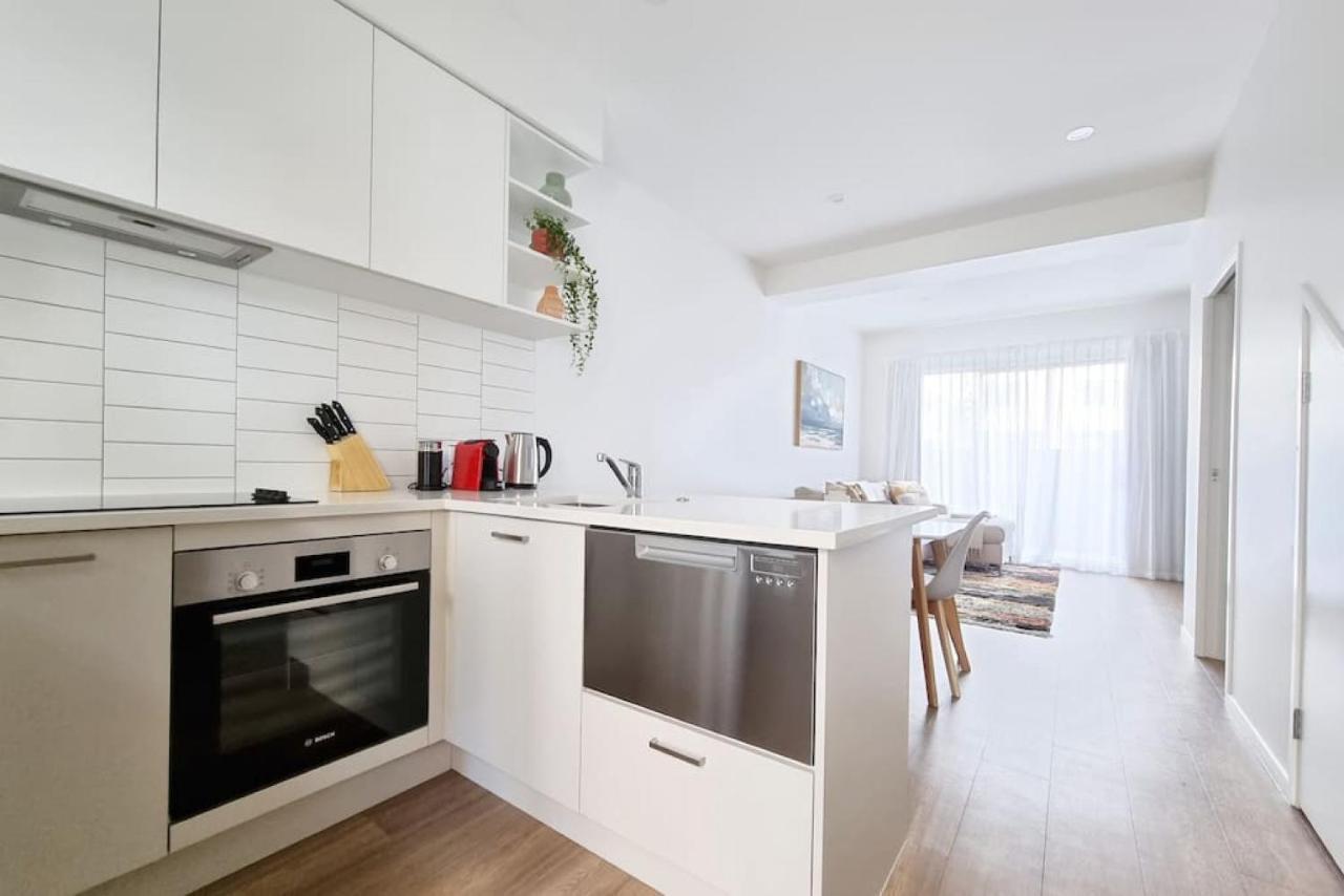 오클랜드 Huntington Townhouse With Patio And Parking 빌라 외부 사진